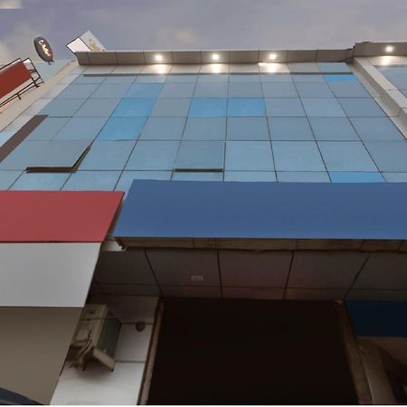OYO 77158 Hotel Swastik Palace Bhiwandi Bagian luar foto