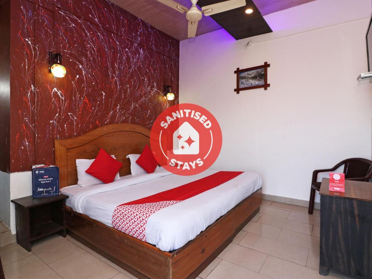 OYO 77158 Hotel Swastik Palace Bhiwandi Bagian luar foto