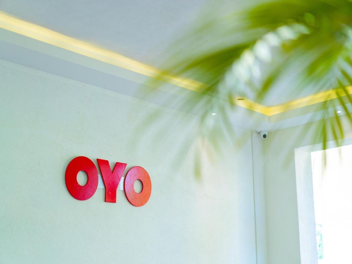 OYO 77158 Hotel Swastik Palace Bhiwandi Bagian luar foto